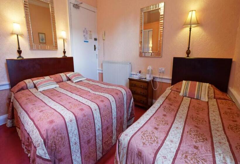 Семейный Номер, Averon Guest House