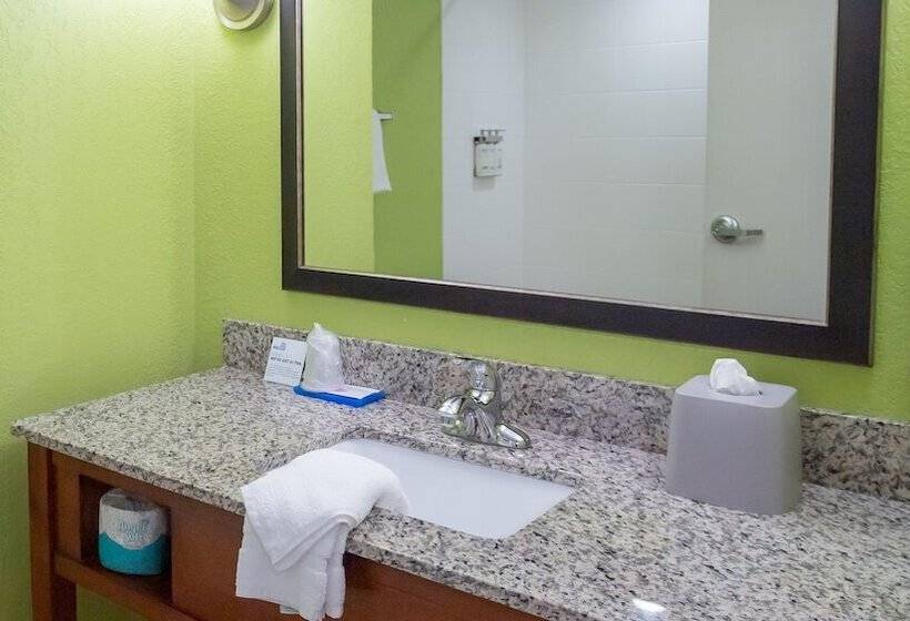 Номер Стандарт, Holiday Inn Express Hickory   Hickory Mart, An Ihg
