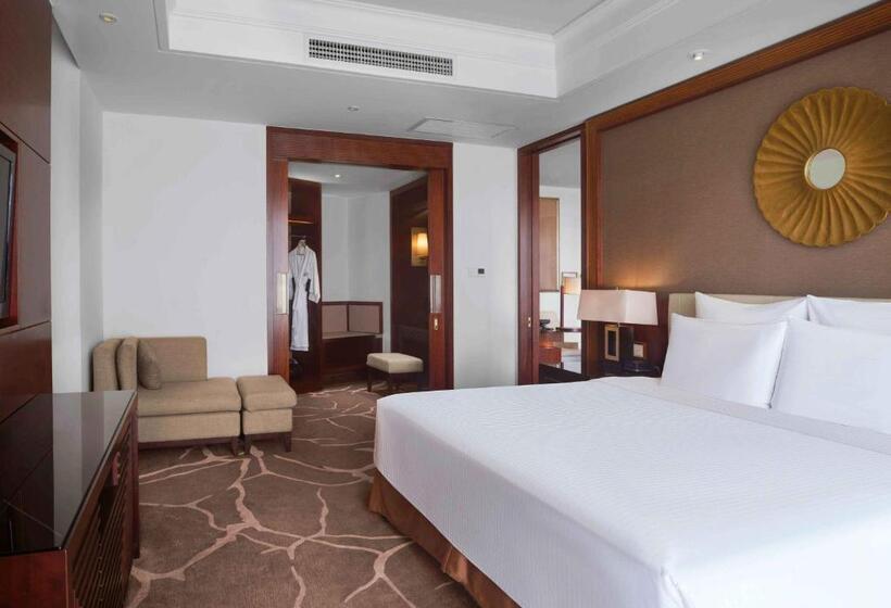 Люкс Executive Кровать Кинг, Pullman Haikou