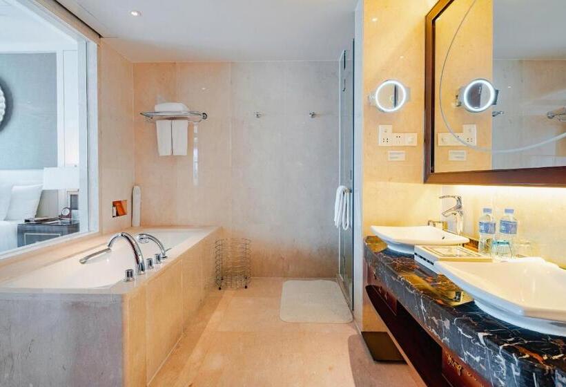 Люкс Superior, Pullman Haikou