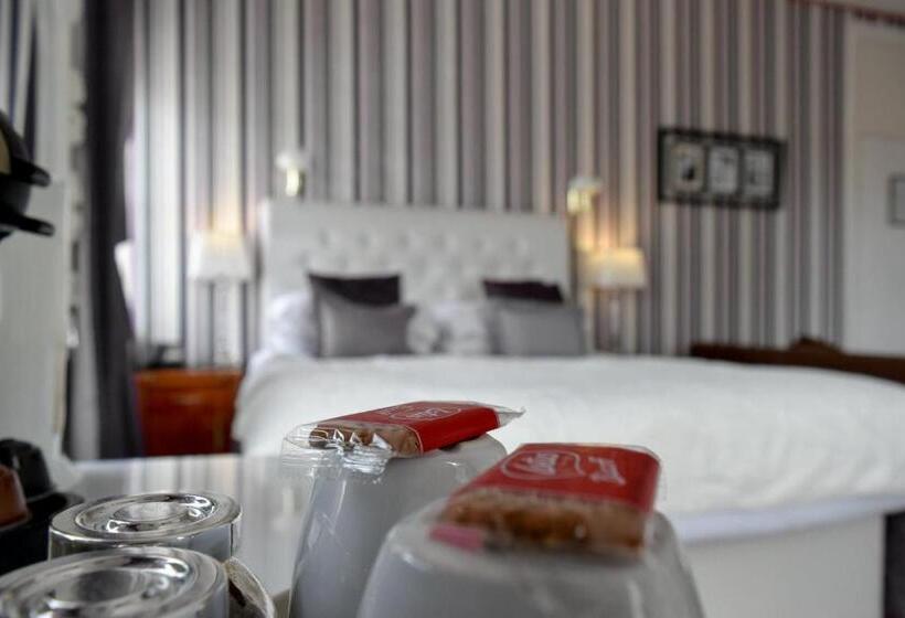 Номер Superior, The Hotel Commodore