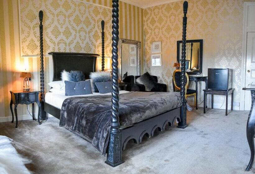 Люкс, The Hotel Commodore
