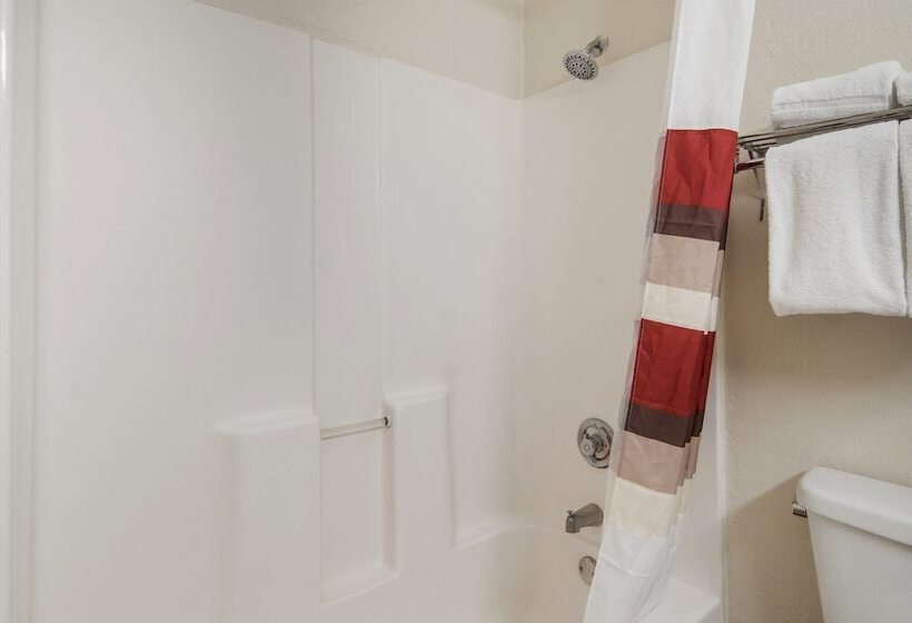 Номер Superior, Red Roof Inn Fort Worth   Saginaw
