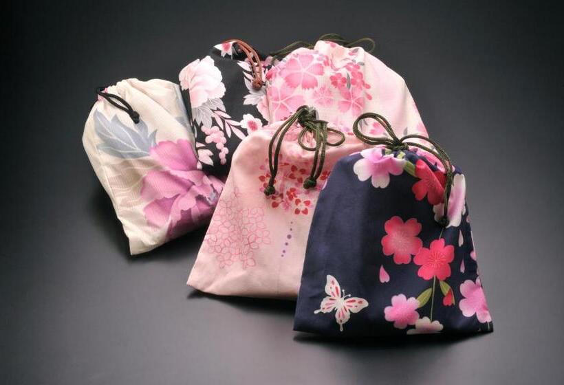 패밀리 룸 공용 욕실, Matsui Honkan