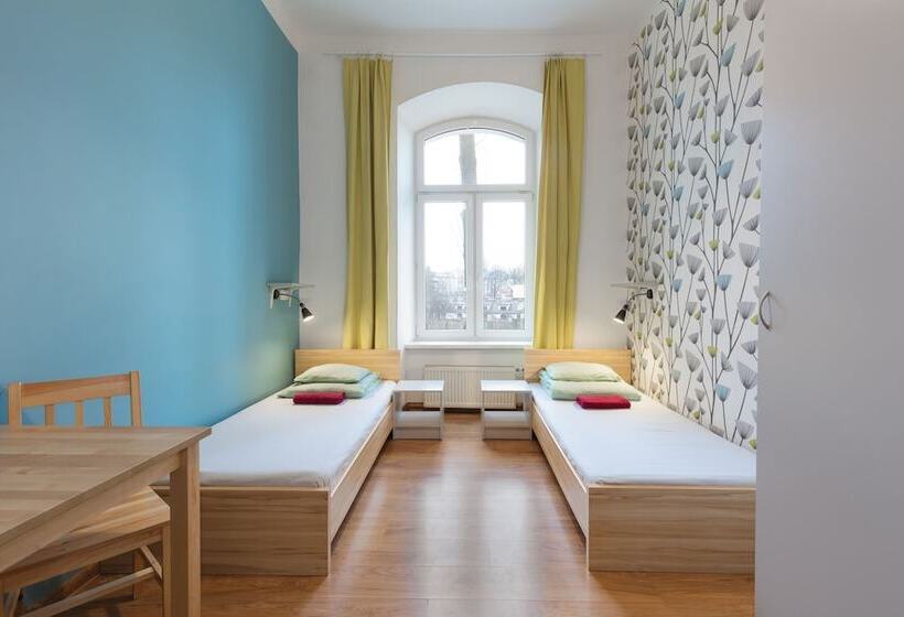 Номер Стандарт, Atlantis Hostel