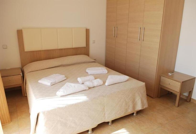 Апартаменты 2 спальни Вид на Сад, Gennadi Gardens Apartments & Villas