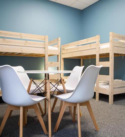 غرفة قياسية ثلاثية حمام مشترك, Moon Hostel Wrocław