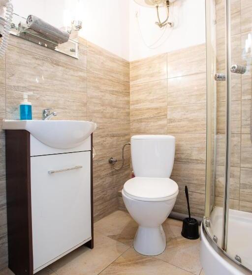 غرفة قياسية فردية حمام مشترك, Moon Hostel Wrocław