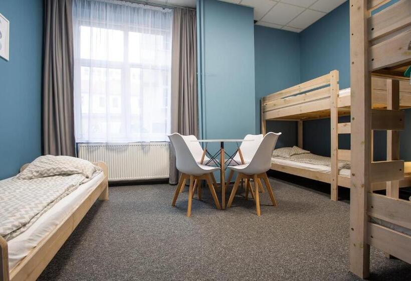 غرفة عائلية, Moon Hostel Wrocław