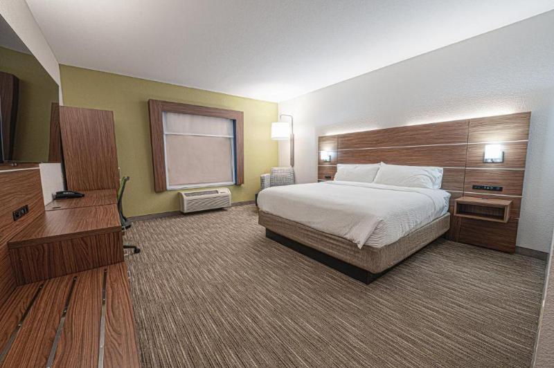 장애인을 위한 킹사이즈 침대 스탠다드 룸, Holiday Inn Express Hotel & Suites East Lansing, An Ihg
