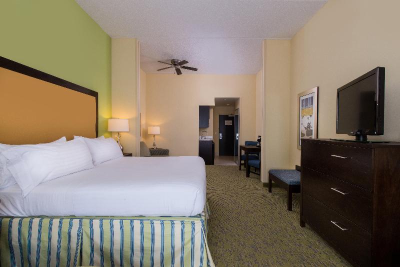 Люкс Кровать Кинг, Holiday Inn Express And Suites Dickson City, An Ihg