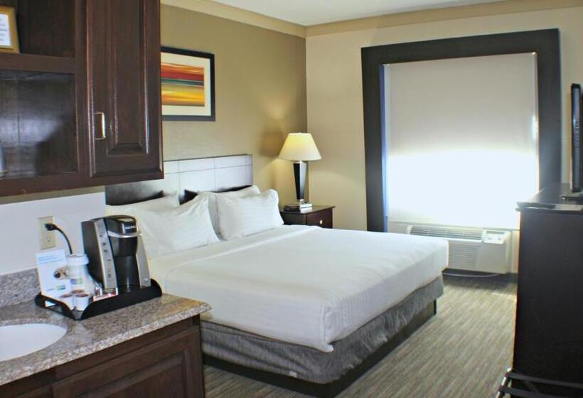 Люкс Кровать Кинг, Holiday Inn Express Hotel & Suites Plainview, An Ihg