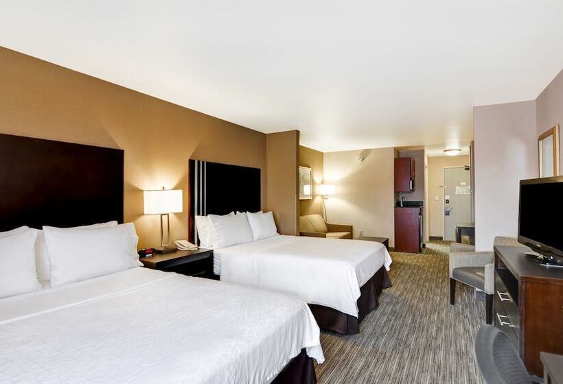 Люкс, Holiday Inn Express Hotel & Suites Milwaukee New Berlin, An Ihg