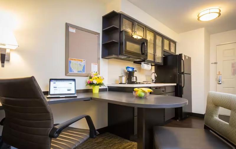 Люкс Повышенной Комфортности, Candlewood Suites Harrisonburg, An Ihg