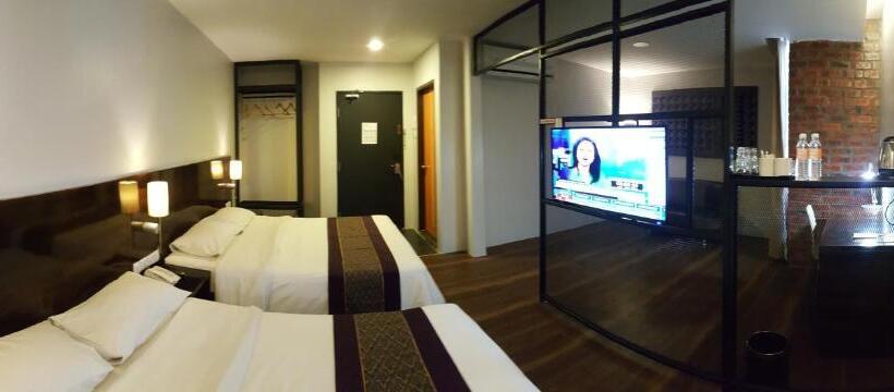 Номер Deluxe, Super 8 Hotel @ Georgetown