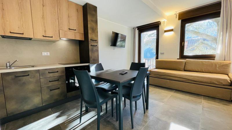 스탠다드 스튜디오, Residence Villa Linda