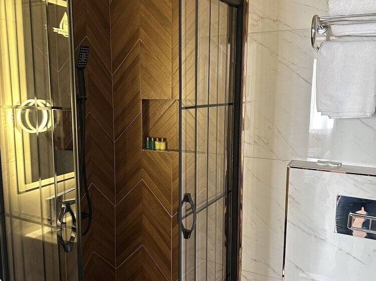 اتاق استاندارد, Blue Tuana Hotel Old City