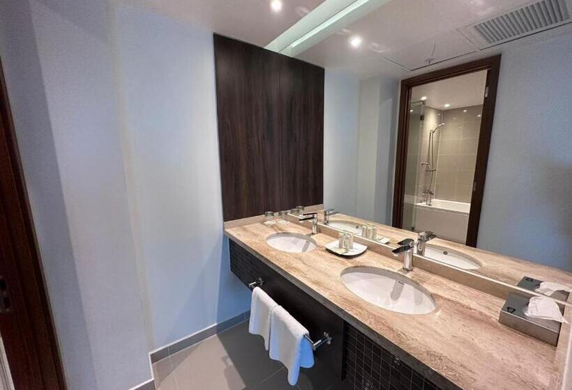 자쿠지 스위트, Courtyard By Marriott Puerto Montt