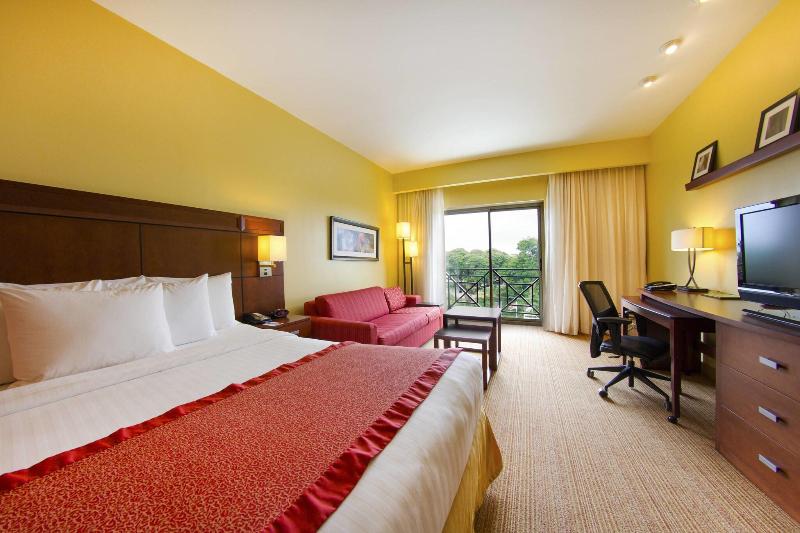 اتاق استاندارد با تخت بزرگ, Courtyard By Marriott Paramaribo