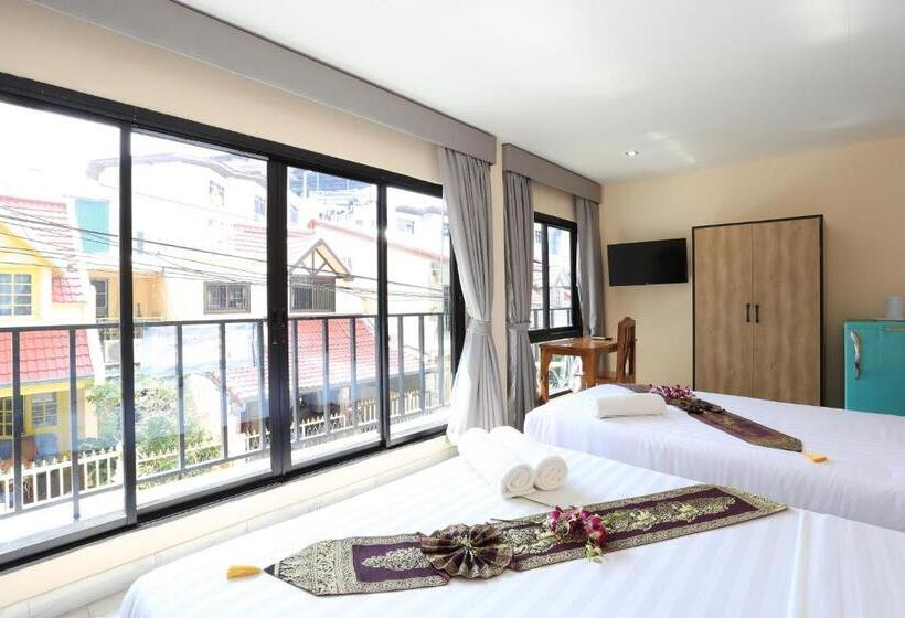 Chambre Triple Standard, The Siam Guest House   Sha Extra Plus