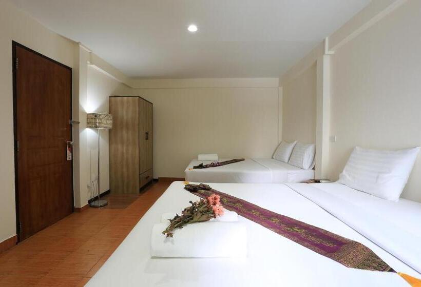 Chambre Triple Standard, The Siam Guest House   Sha Extra Plus