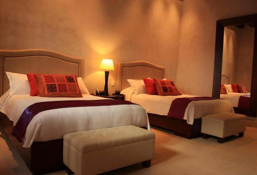 Номер Deluxe, Ananda Hotel Boutique