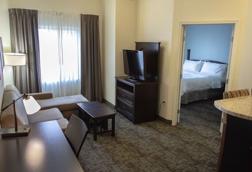 Suite, Staybridge Suites Minot, An Ihg