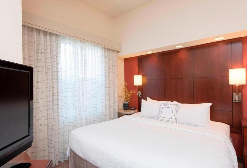 스탠다드 스튜디오 킹침대, Residence Inn Moline Quad Cities
