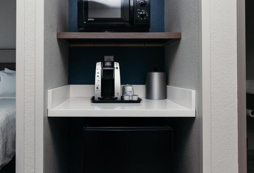 Номер Стандарт, Holiday Inn Express And Suites Urbandale Des Moines, An Ihg