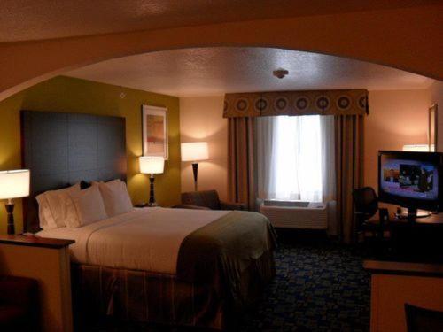 Номер Стандарт, Holiday Inn Express And Suites Urbandale Des Moines, An Ihg