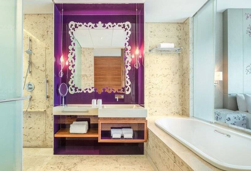 اتاق استاندارد با 2 تخت دوبل, W Singapore  Sentosa Cove