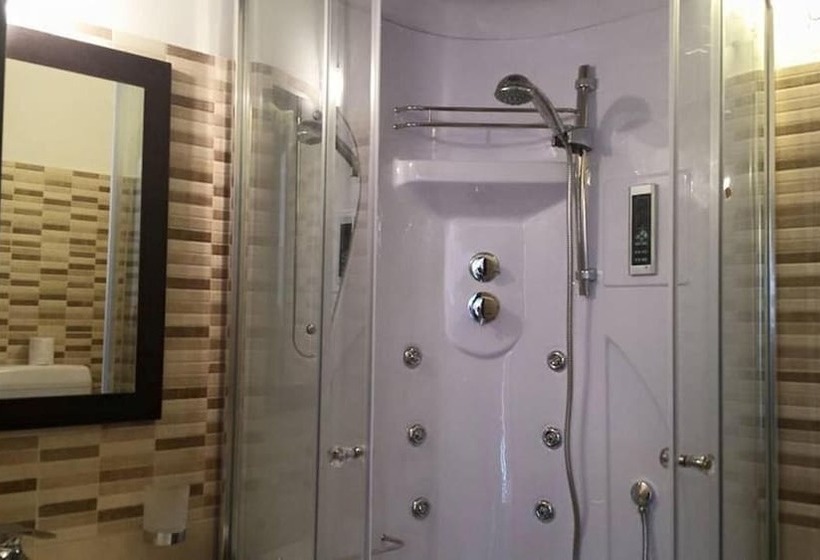 标准单人间, Busalacchi B&b