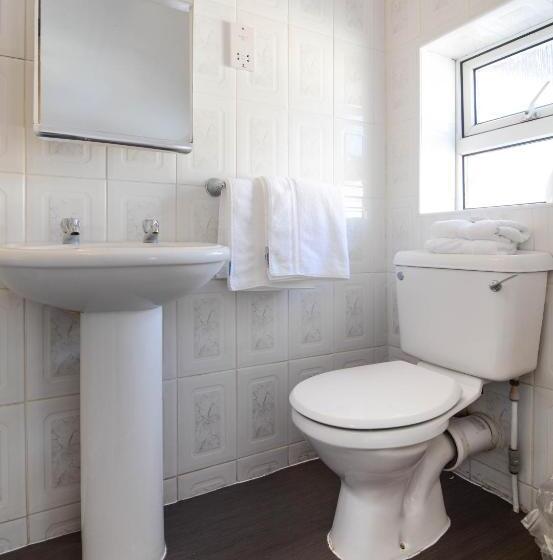 Семейный Номер, Clifton Villa   Southport