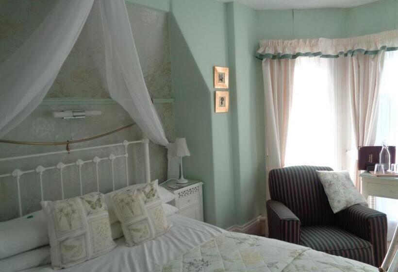 غرفة قياسية, The Broadfield
