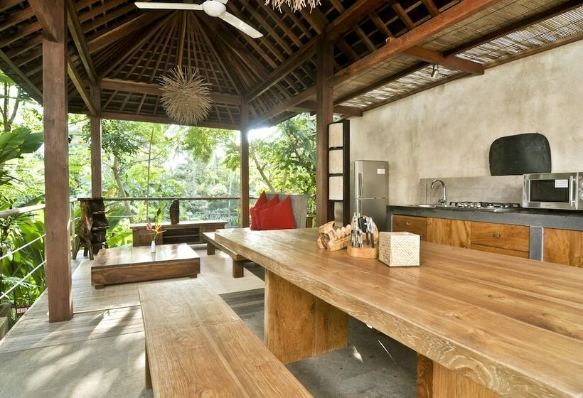 2 Bedroom Villa, Luwak Estate