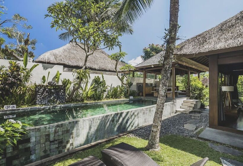 2 Bedroom Villa, Luwak Estate