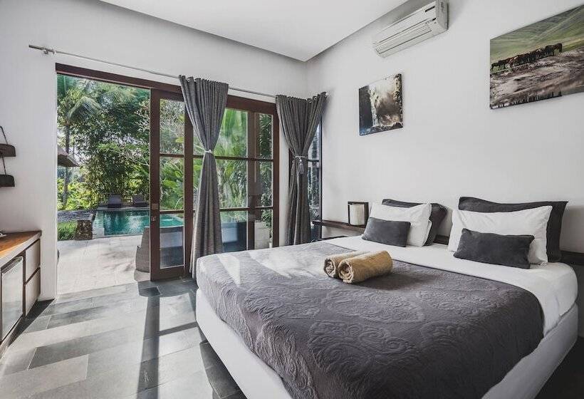 3 Bedroom Villa with Pool, Luwak Estate
