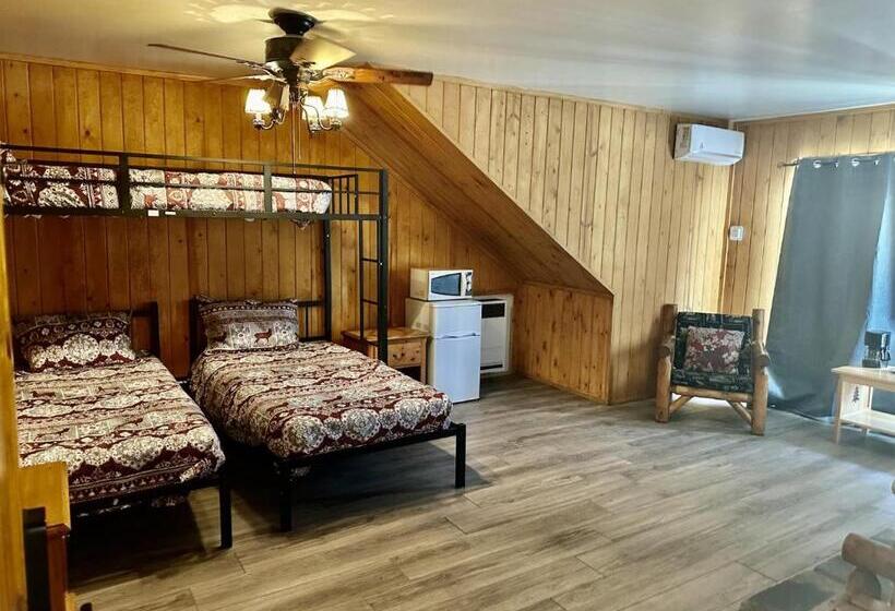 Quarto Estandar, Bear Creek Resort