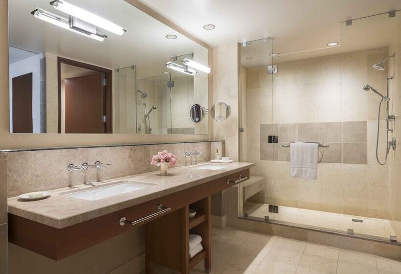 Номер Superior Адаптированный для Инвалидов, Four Seasons Hotel Silicon Valley At East Palo Alto