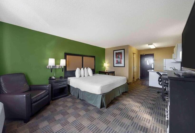 带大床的标准工作室, Extended Stay America Suites  Oklahoma City  Airport