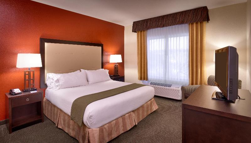 이그제큐티브 룸 킹사이즈 침대, Holiday Inn Express & Suites Mesquite Nevada, An Ihg