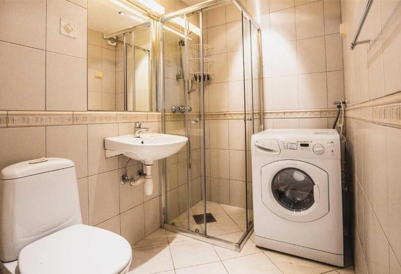 آپارتمان 1 خوابه, Central City Apartments