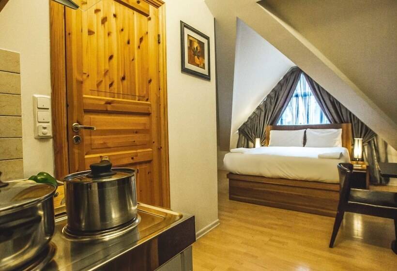 اتاق اکونومی, Central City Apartments