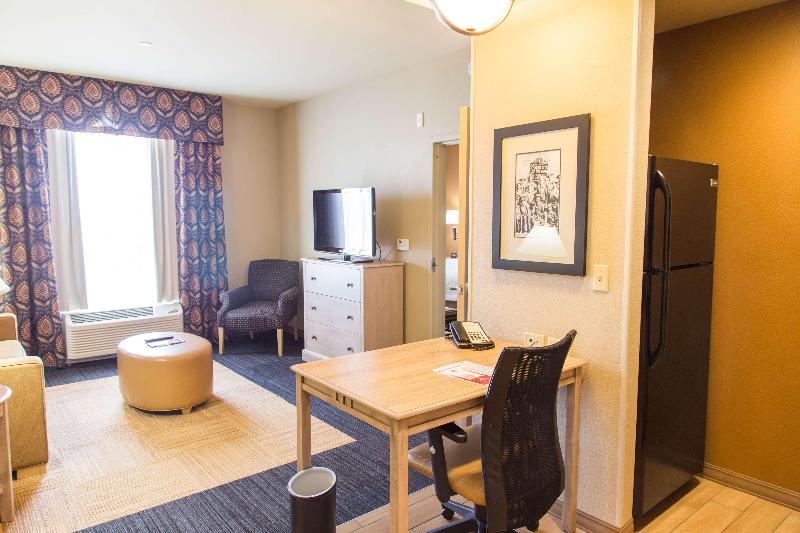 Люкс Кровать Кинг, Hampton Inn & Suites Dodge City
