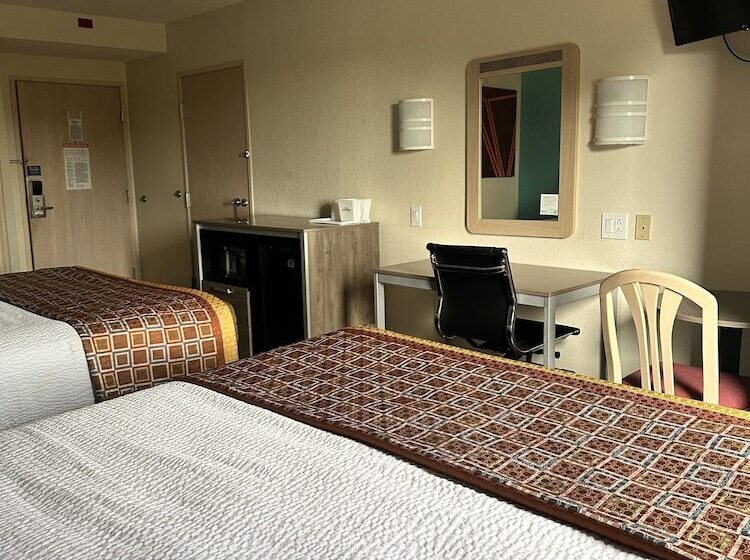 Номер Стандарт 2 Двуспальные Кровати, Howard Johnson By Wyndham Clarksville Tennessee