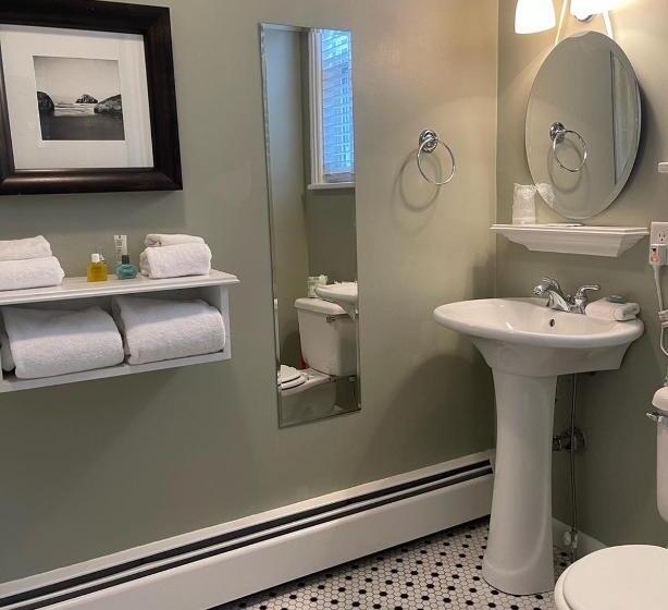 Номер Стандарт, Essex Street Inn & Suites, Ascend Hotel Collection
