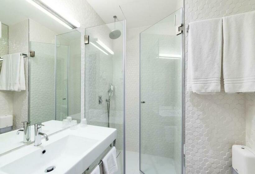 스탠다드 발코니 룸, Moov Hotel Porto Centro