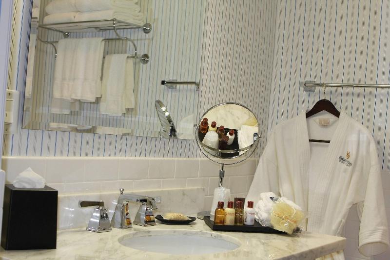 חדר סטנדרט עם מיטת קינג, Sheraton Columbia Downtown