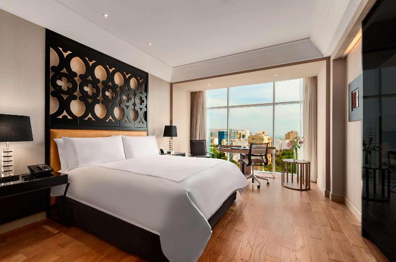 이그제큐티브 룸 킹사이즈 침대, Hilton Lima Miraflores