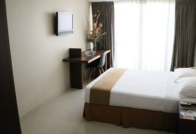 استودیوی استاندارد, Legallery Suites